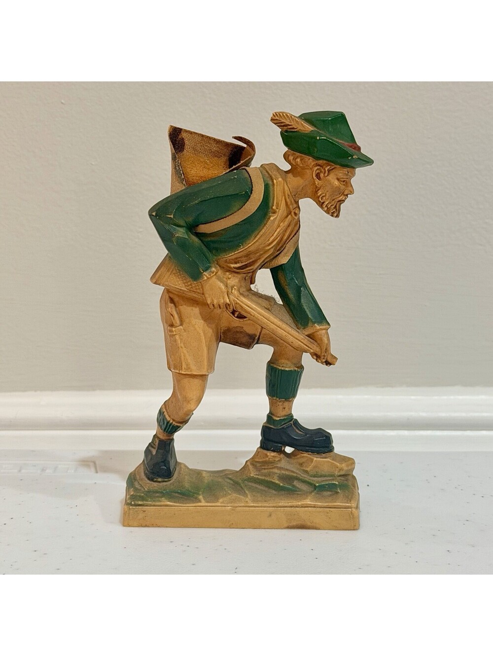 Vintage ANRI Italy Italian Hunter with Rifle & Leather Bag 7”  Resin Carved